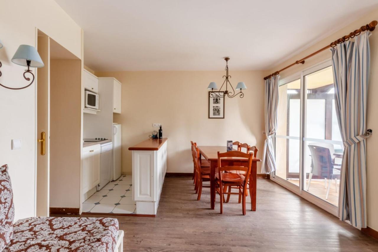 Nice 2-Br In A Residence With Pool - Deauville - Welkeys Zewnętrze zdjęcie